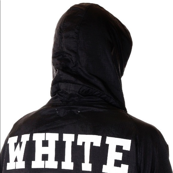 Off-White Oversized Windbreaker UNISEX - Picture 6 of 16